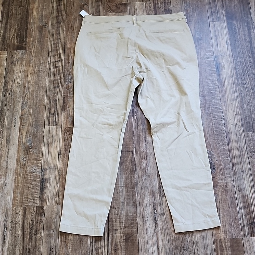 NWT Old Navy Skinny Stretch Chinos Sz 14 Petite - Picture 5 of 6